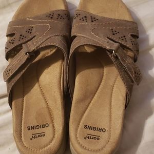 Earth origins sandals 6.5